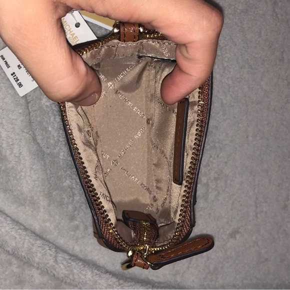 Michael Kors KeyFob - Picture 2 of 5